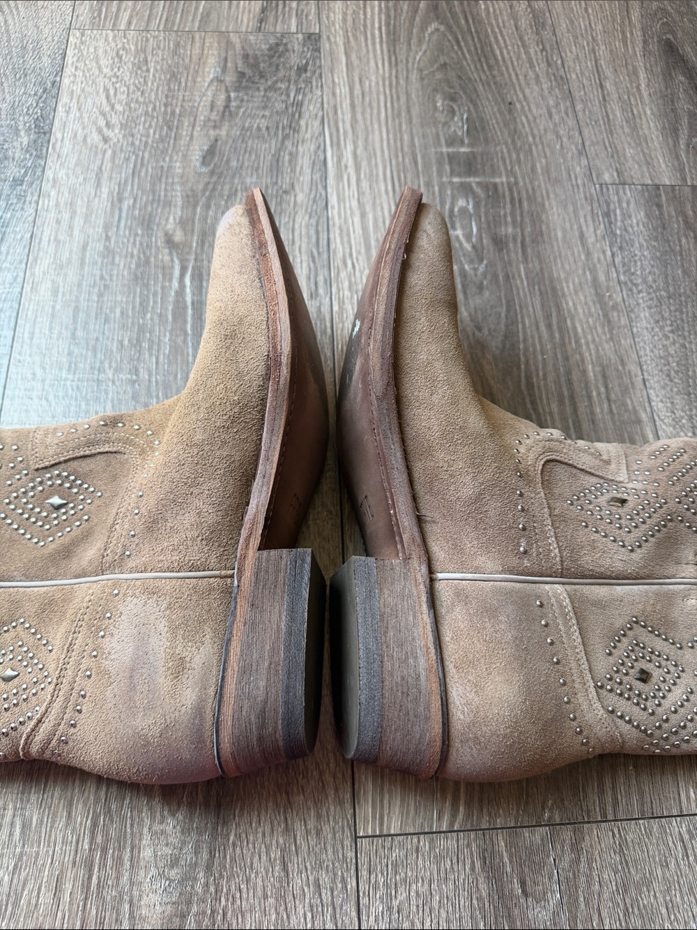 FRYE Billy Stud Suede Short boots - Picture 6 of 8